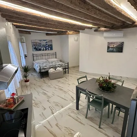 Ca Lucia Canal View Διαμέρισμα *