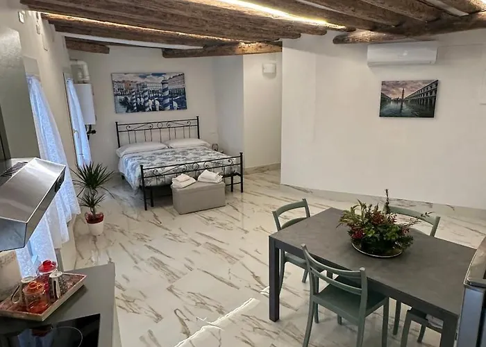 Ca Lucia Canal View Апартаменты *